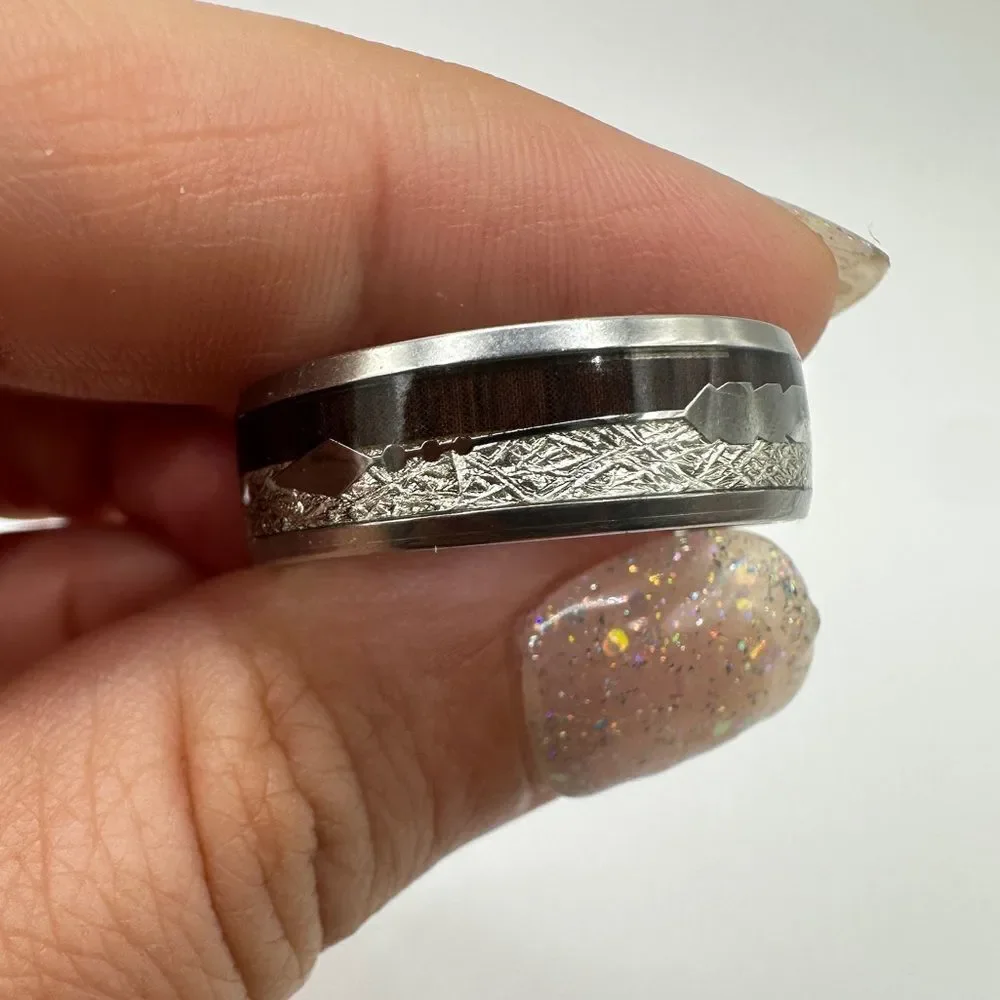 Men's size‎ 12.5 silver with resin/high polish scroll design, wood/ arrow ring!